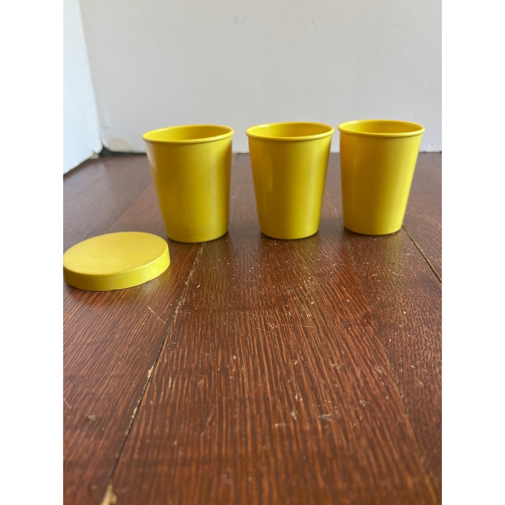 Vintage Stanhome Stanley Home Products Yellow Plastic Nesting Cups Set of 3 Lid